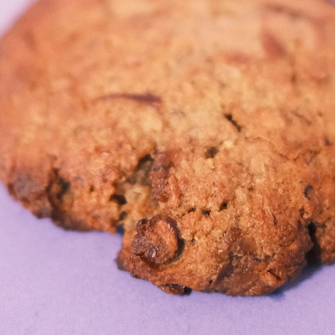 Cookie de avena, coco y plátano. Sin azúcar, vegana y sin gluten.
