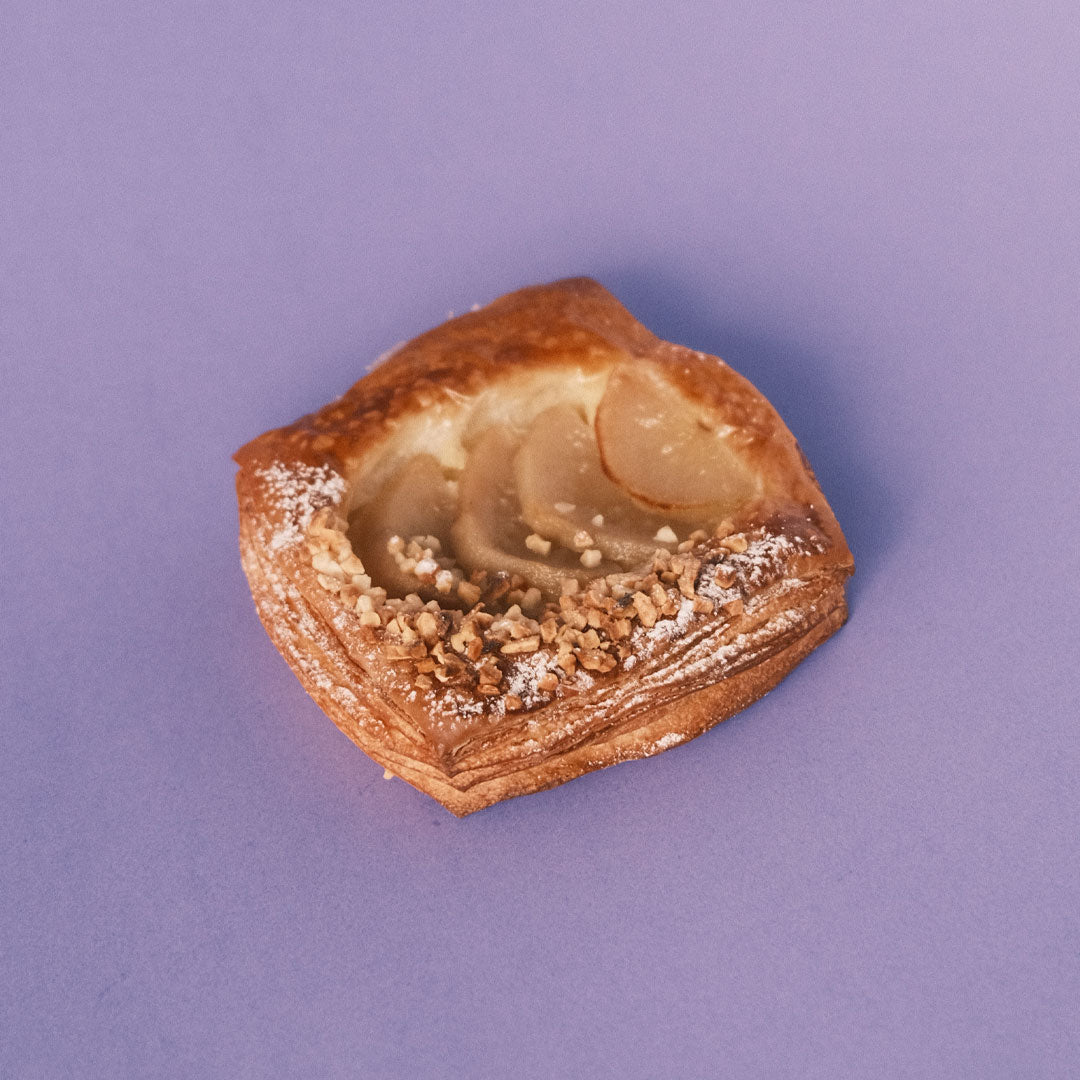 Tartaleta hojaldre pera