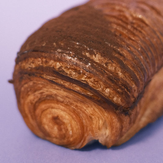 Mini suisse molde relleno de ganache de chocolate