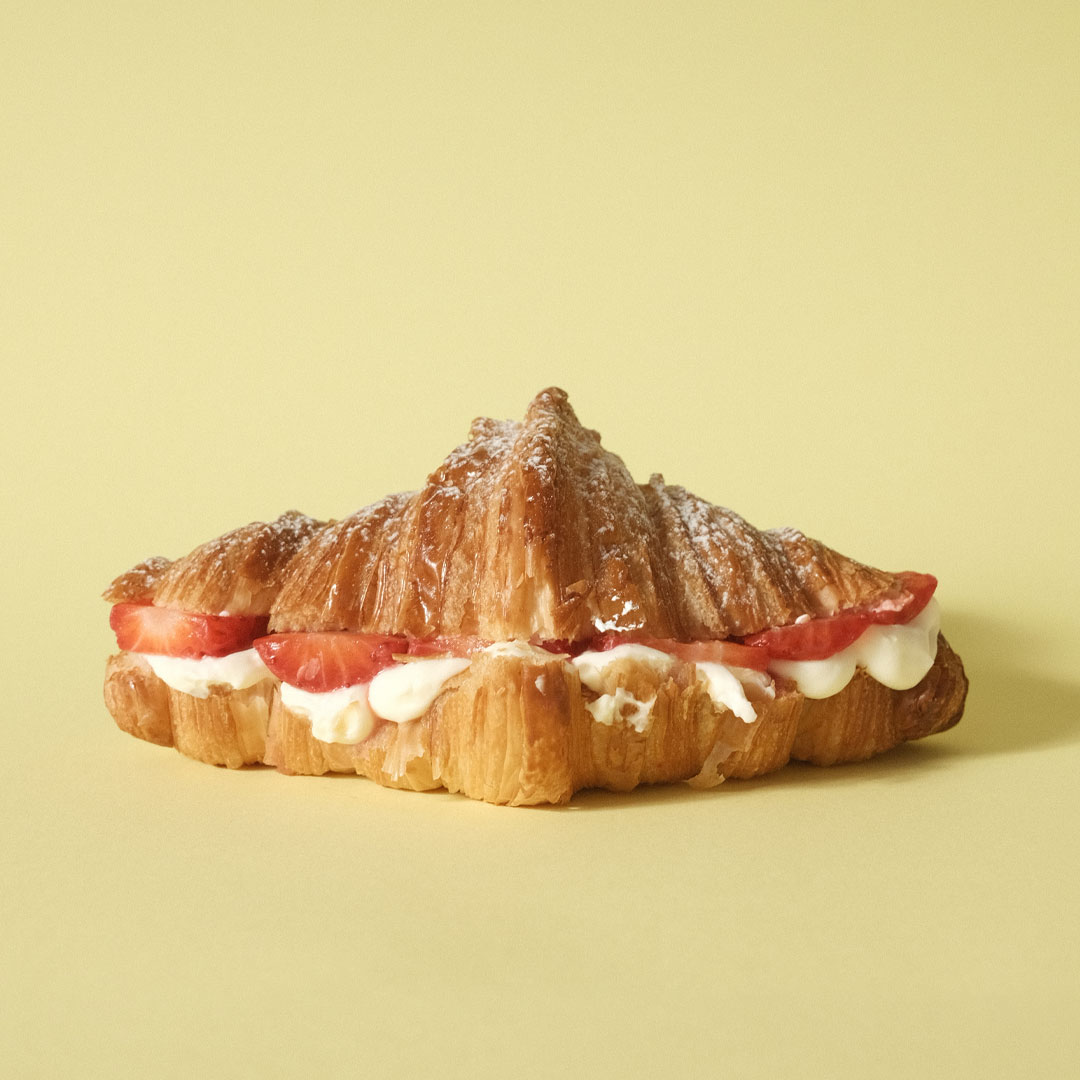 Croissant de mascarpone y frutos rojos