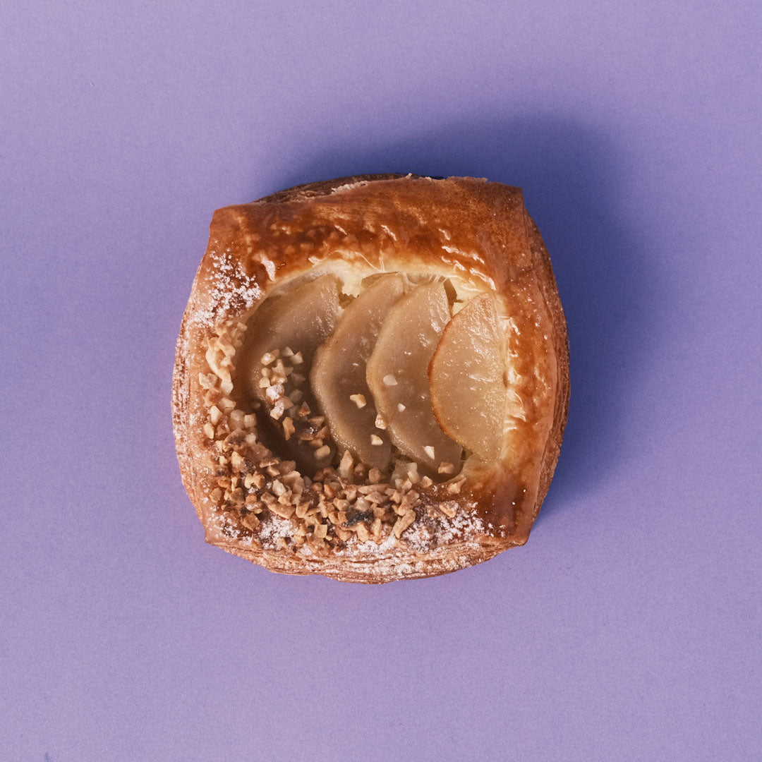 Tartaleta hojaldre pera