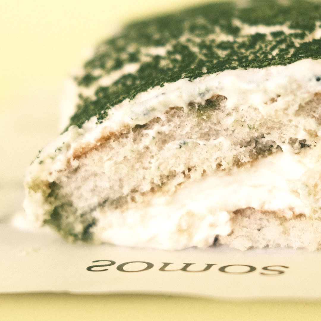 Matcha vanilla tiramisú
